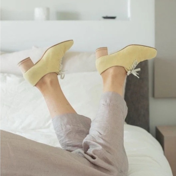 Coclico Size 37 • Anthropologie Goodwin Oxford Suede Leather Pale Yellow. - Picture 2 of 10